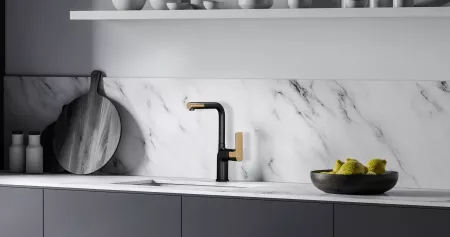 Смеситель Lemark Ursus LM7205BLR черный/золото