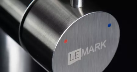Смеситель Lemark Expert LM5082S-Red матовый/красный