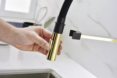 Смеситель Paulmark Halt Ha214021-G золото