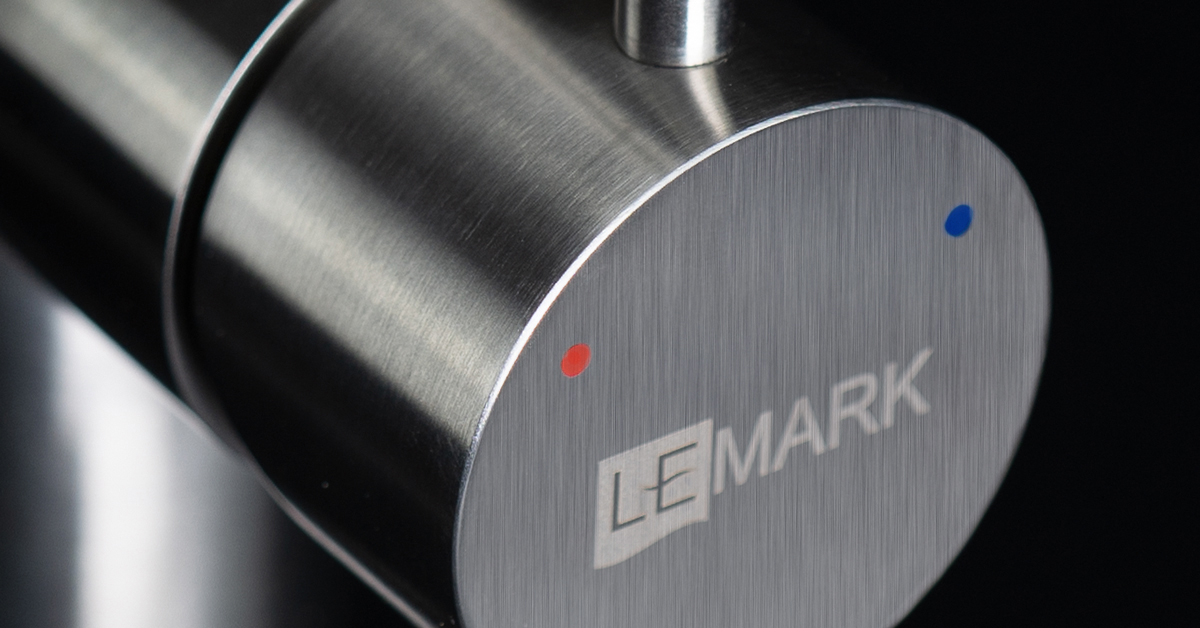 Смеситель Lemark Expert LM5082S-Red матовый/красный